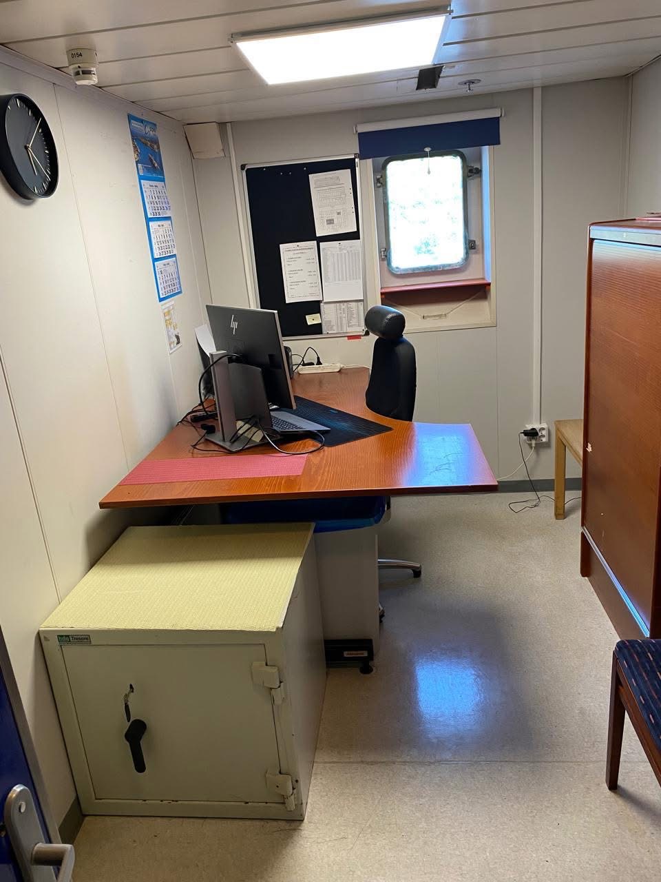 داخل السفينة 3